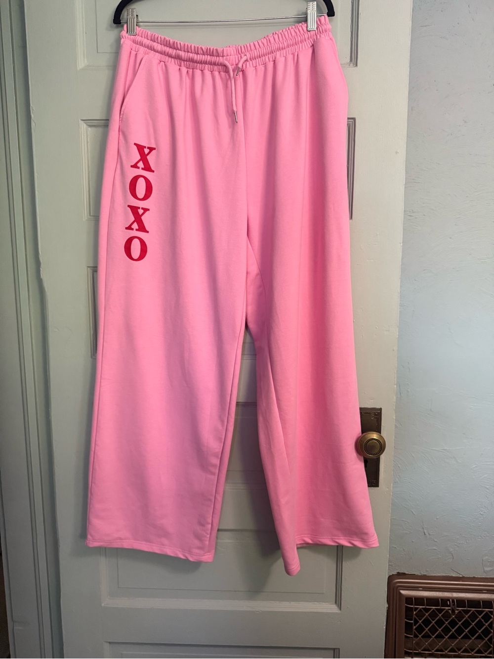 Pink XL sweatpants xoxo